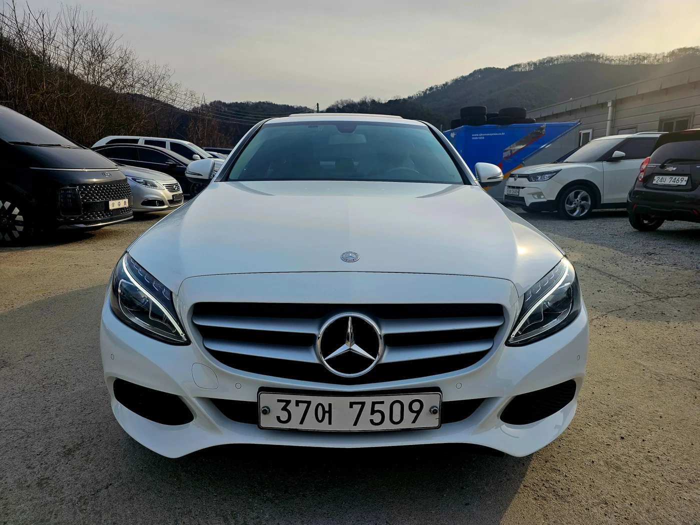 Mercedes C-Class W205 C200 D — фото из материалов МАСС АВТО ЗАКАЗ