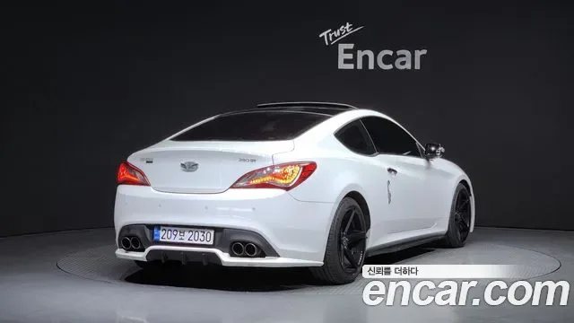 Hyundai Genesis Coupe, 2010 — фото 2