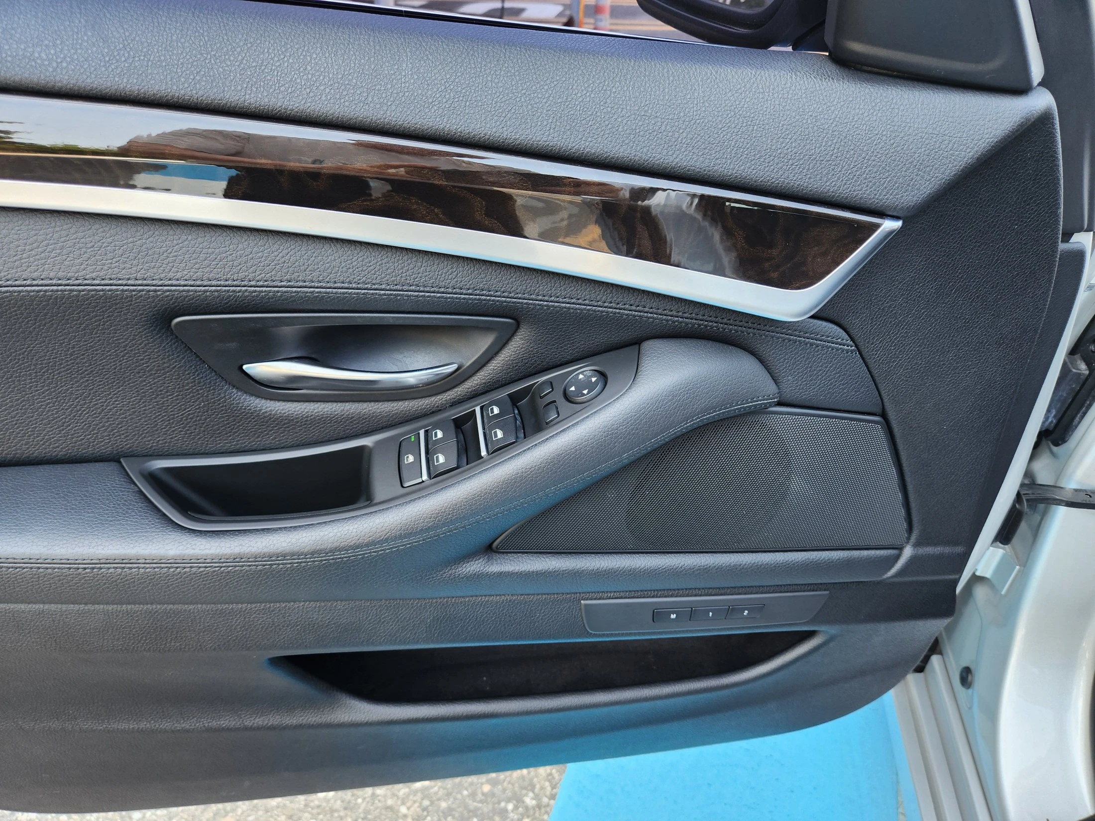BMW 5-Series F10, 2013 — фото 11
