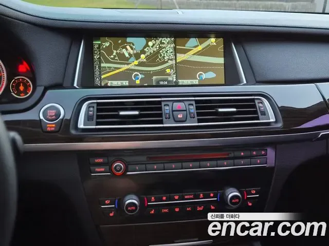 BMW 7-Series F01, 2013 — фото 10