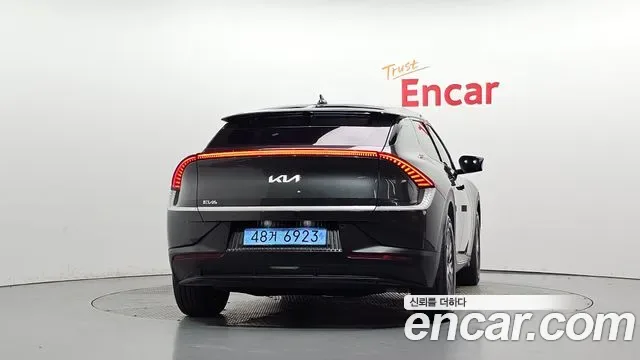 Kia Ev6, 2022 — фото 4