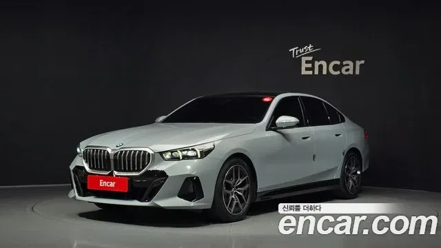 BMW 5-Series G60