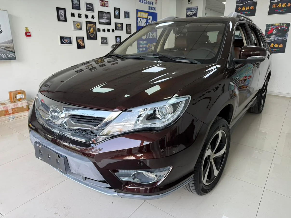BYD S7