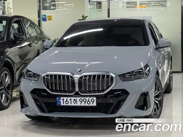 BMW 5-Series G60