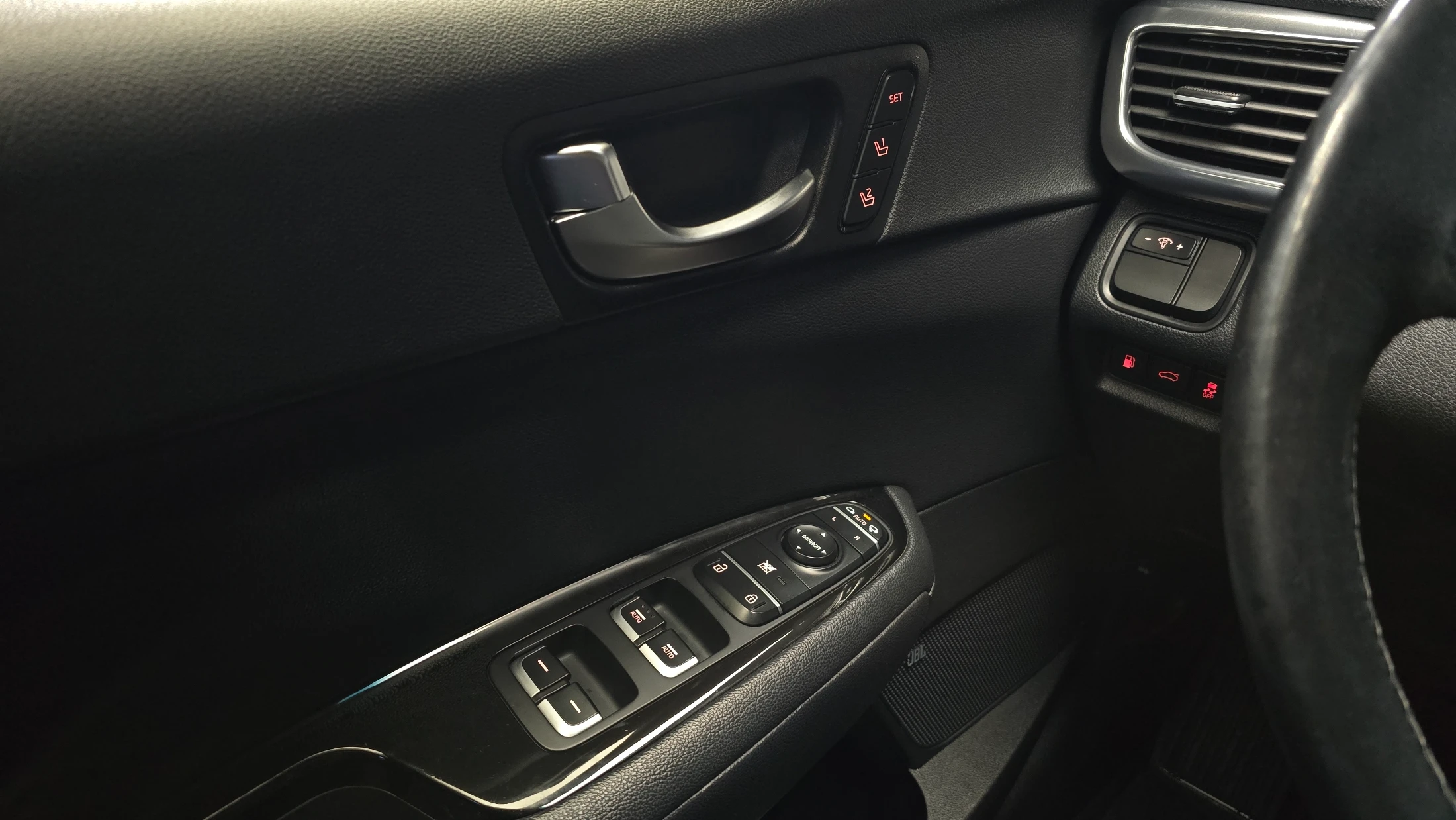 Kia K5 Hybrid, 2015 — фото 17