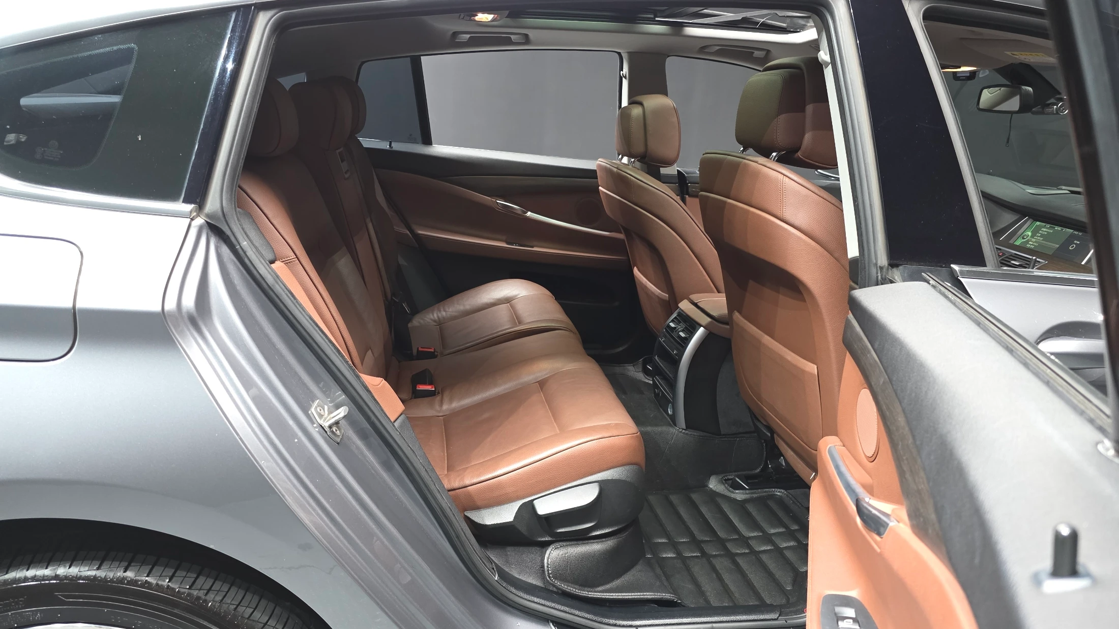 BMW Gran Turismo 5 Series GT (F07), 2012 — фото 12