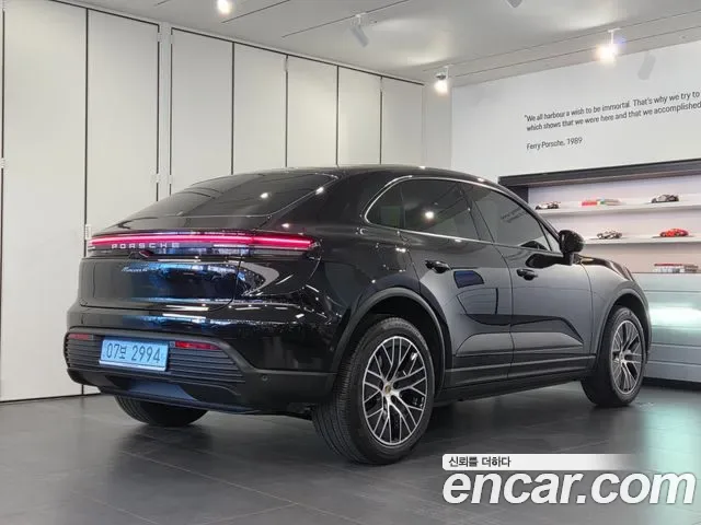 Porsche Macan EV, 2026 — фото 2