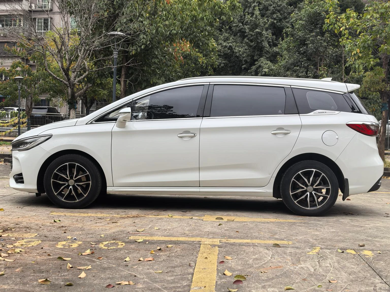 BYD Song MAX, 2018 — фото 10