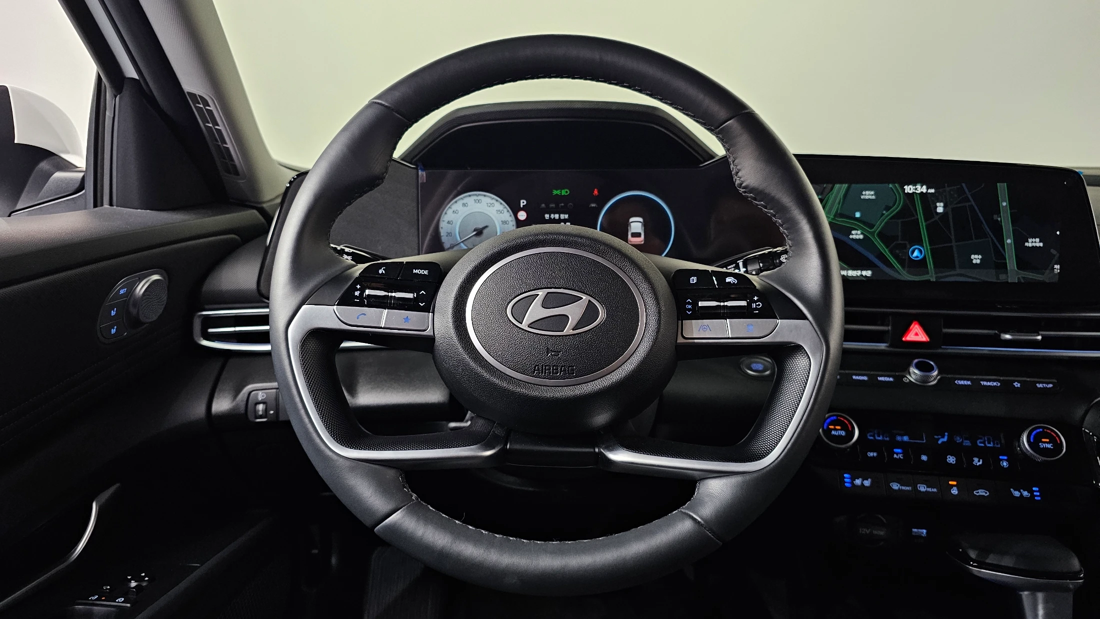 Hyundai Avante CN7, 2024 — фото 15