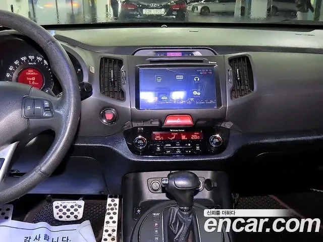 Kia Sportage, 2010 — фото 11