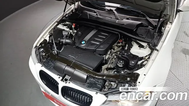 BMW 3-Series E90, 2011 — фото 6