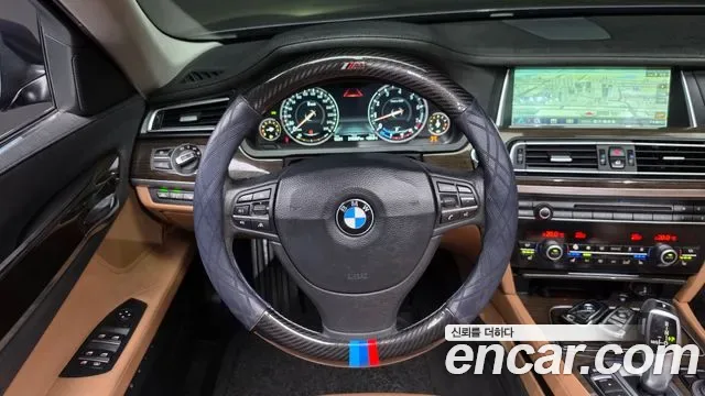 BMW 7-Series F01, 2012 — фото 12