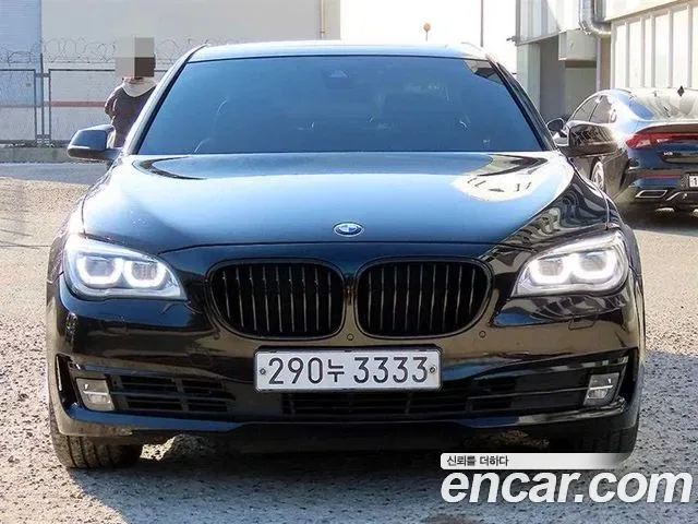BMW 7-Series F01