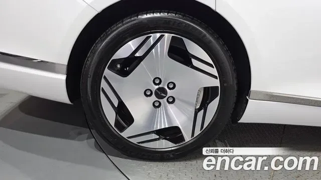 Genesis G80 Electric Fide G80 (RG3), 2025 — фото 5