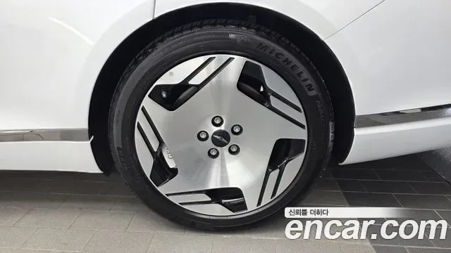 Genesis G80 Electric Fide G80 (RG3), 2025 — фото 21