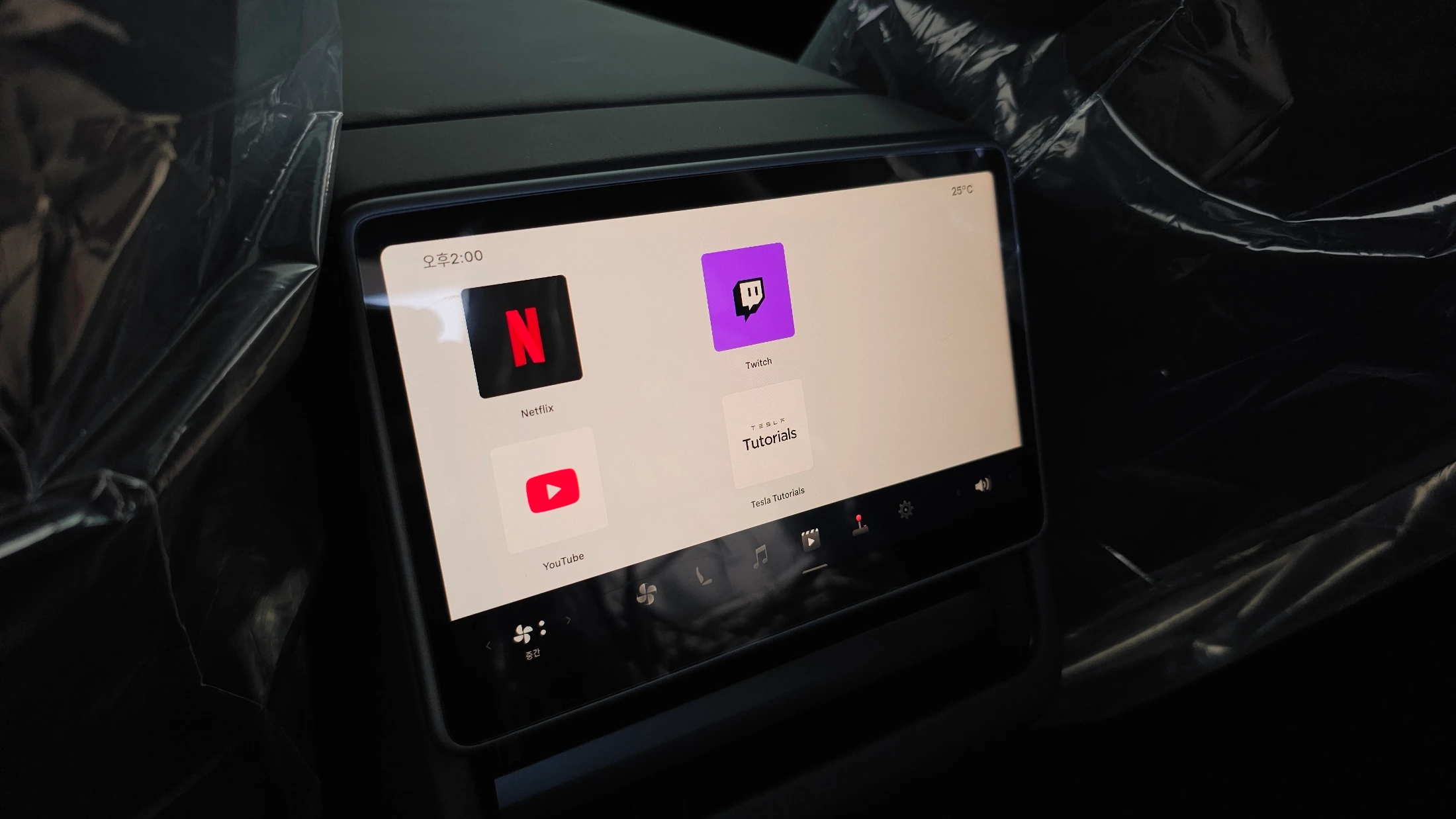 Tesla Model Y, 2026 — фото 39