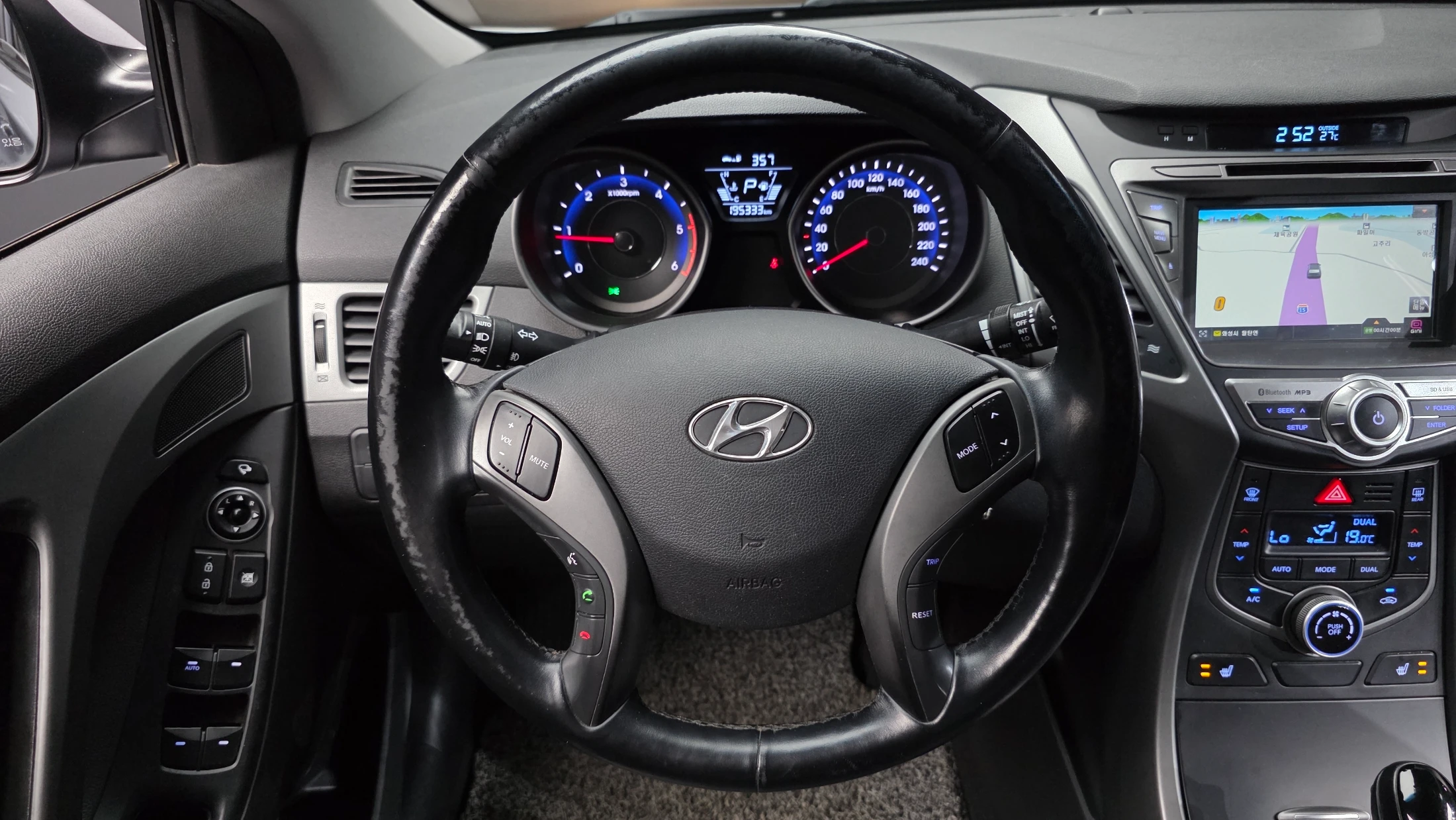 Hyundai Avante, 2013 — фото 13