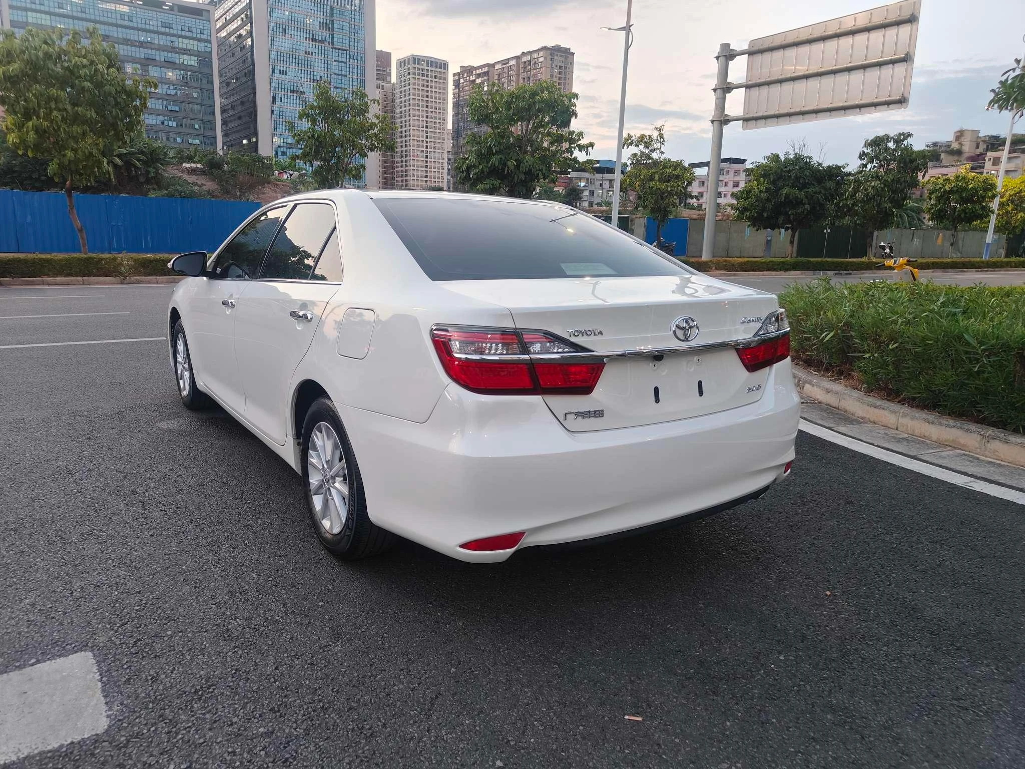 Toyota Camry, 2015 — фото 5