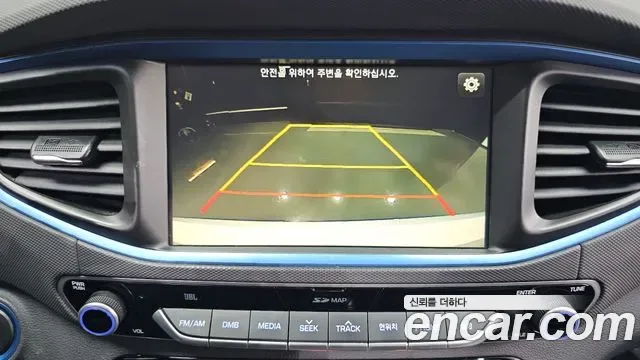 Hyundai Ioniq Ionic Hybrid, 2016 — фото 17