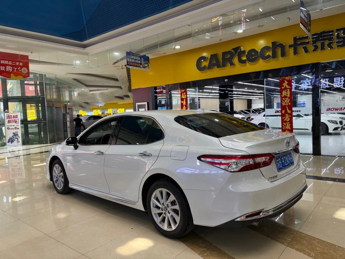 Toyota Camry, 2023 — фото 3