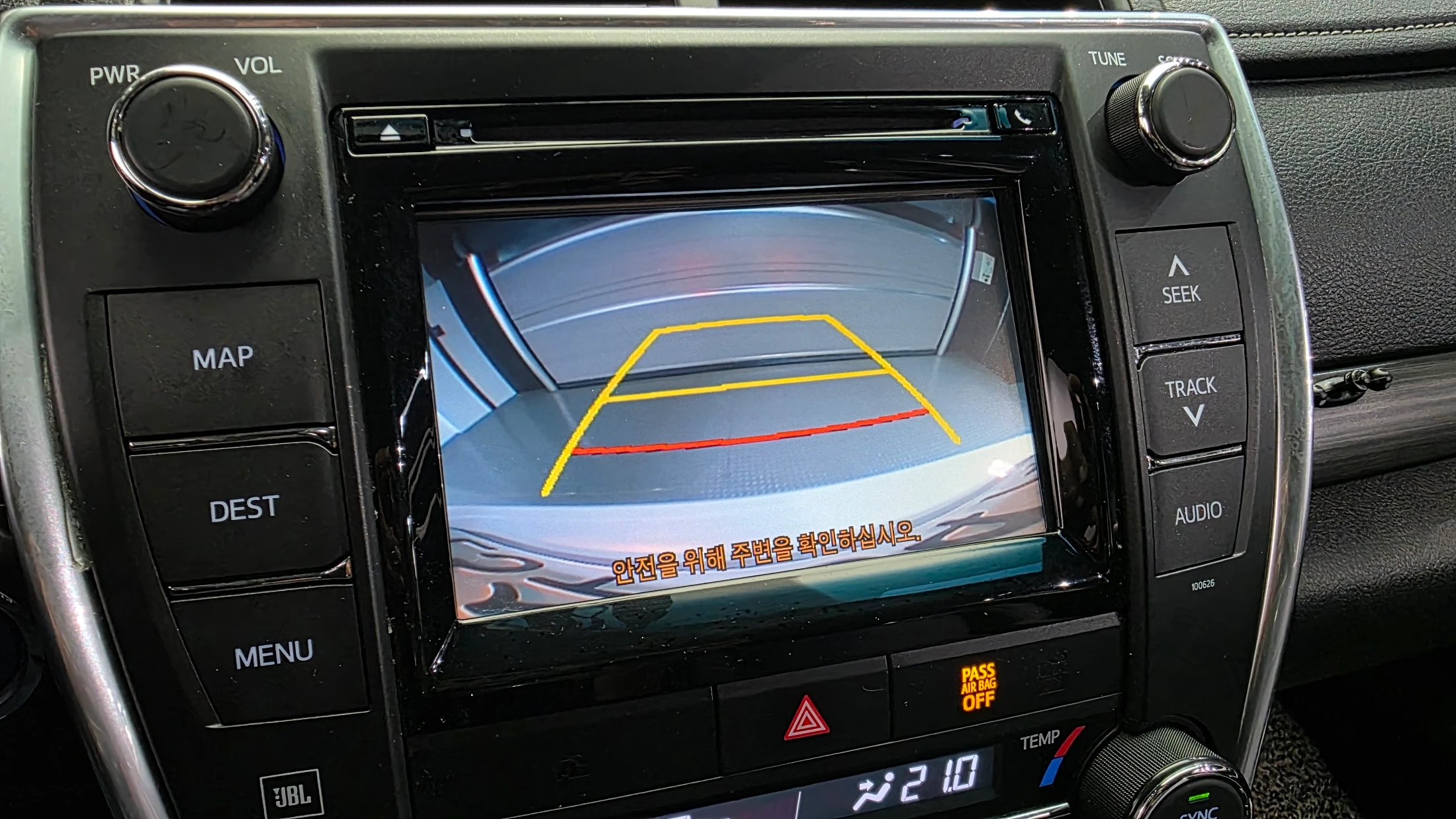 Toyota Camry, 2016 — фото 15