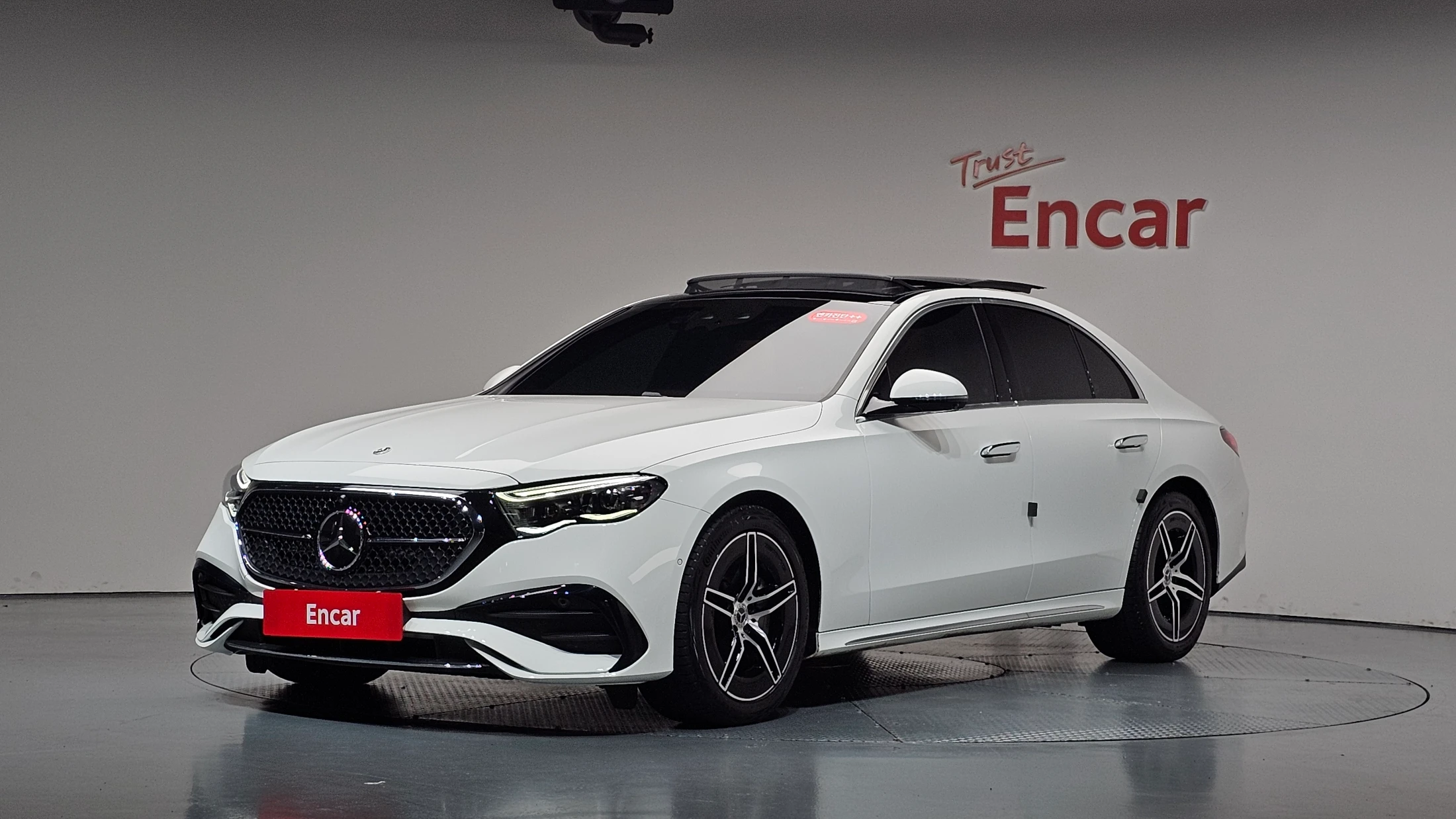 Mercedes-Benz E-Class W214