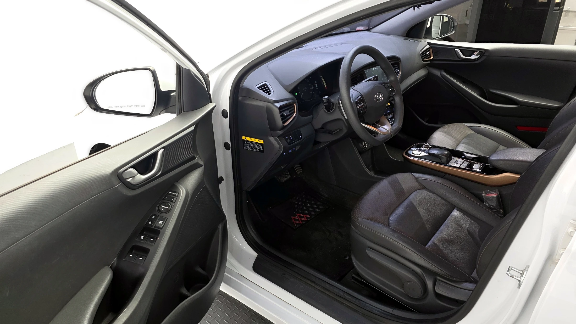 Hyundai Ioniq Ionic Electric, 2018 — фото 10