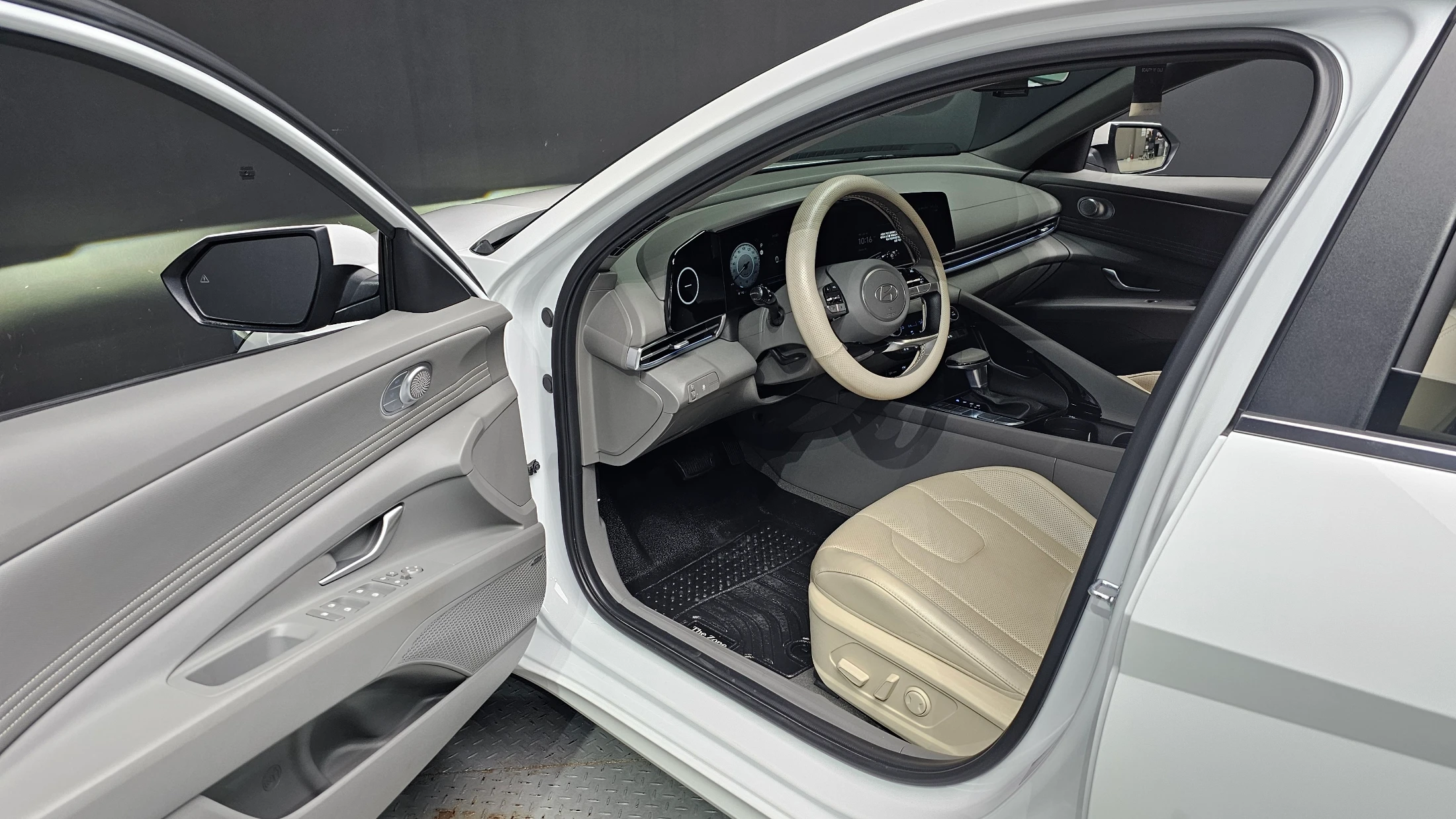 Hyundai Avante CN7, 2024 — фото 26