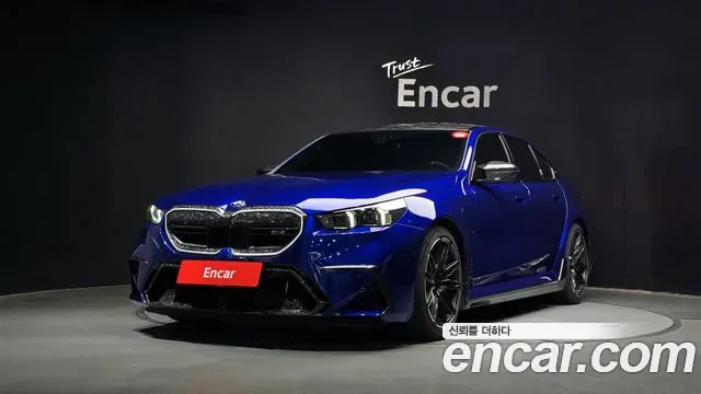 BMW M5 G90