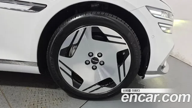 Genesis G80 Electric Fide G80 (RG3), 2025 — фото 21