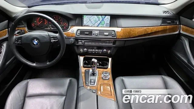 BMW 5-Series F10, 2010 — фото 7