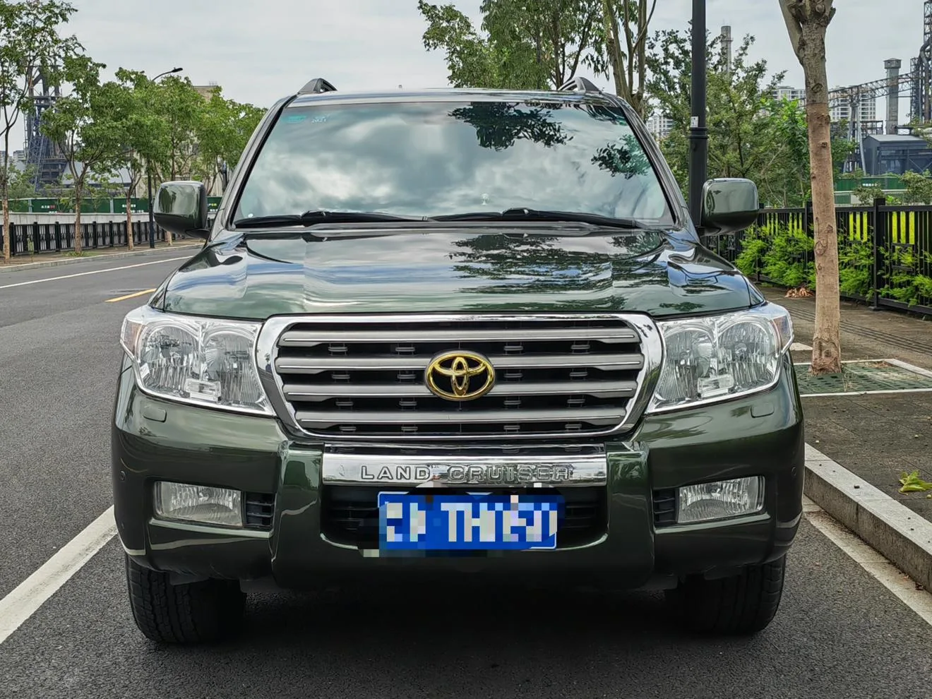 Toyota Land Cruiser (imported), 2010 — фото 2
