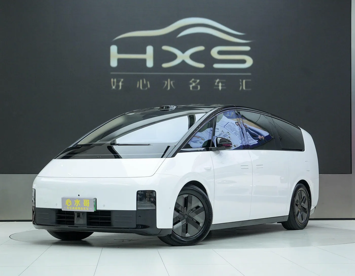 Li Auto Ideal MEGA