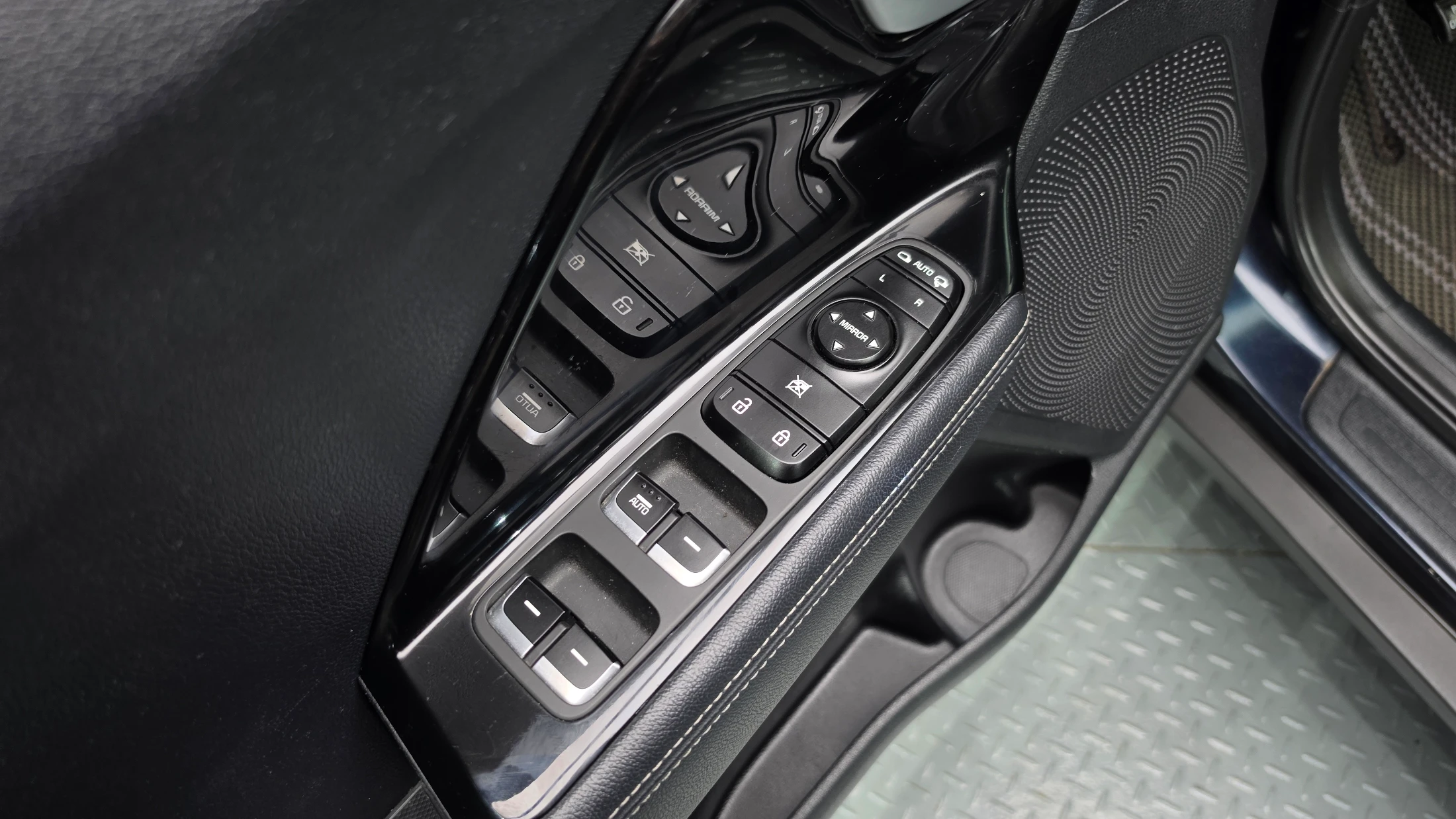 Kia Niro, 2016 — фото 27