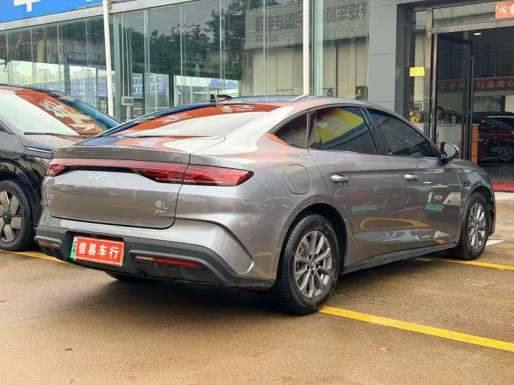 BYD Qin L DM, 2025 — фото 13