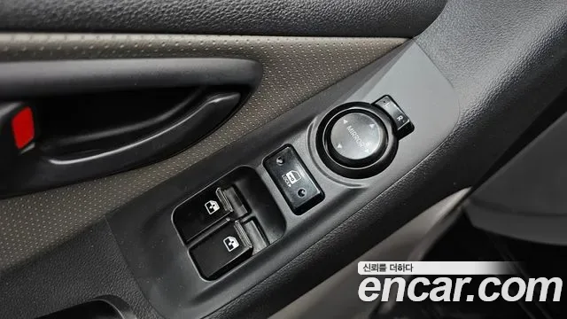Hyundai Starex Grand Starex, 2012 — фото 18