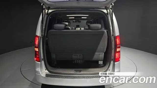 Hyundai Starex Grand Starex, 2009 — фото 20