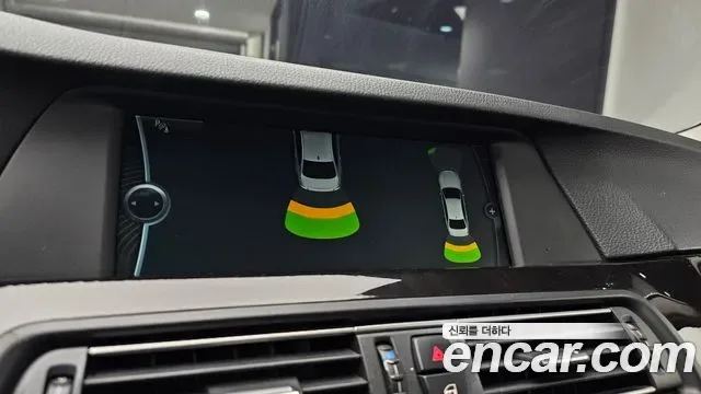 BMW 5-Series F10, 2011 — фото 15