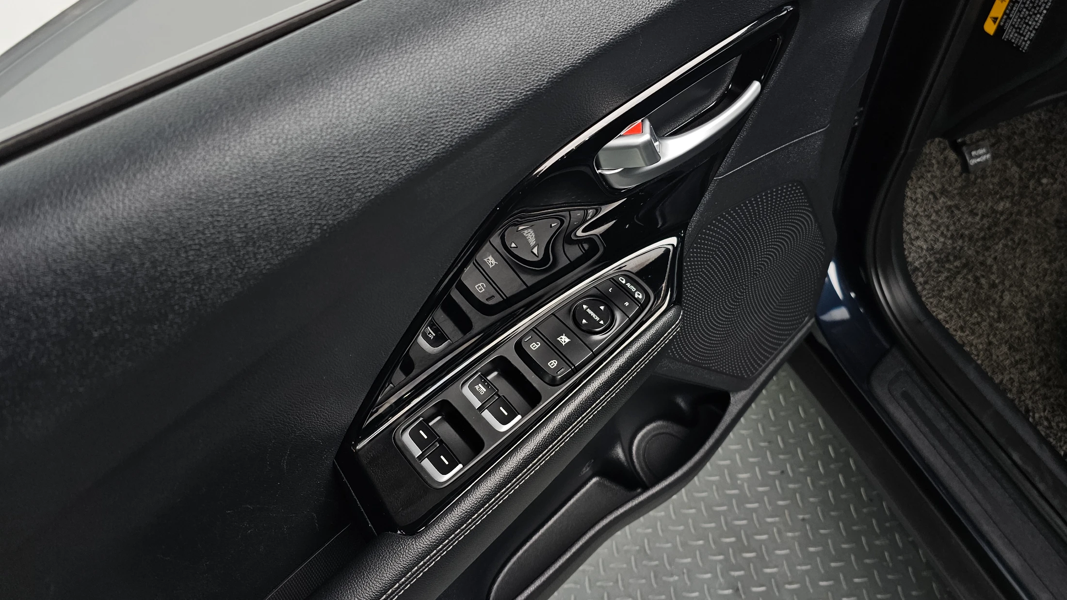 Kia Niro, 2018 — фото 18