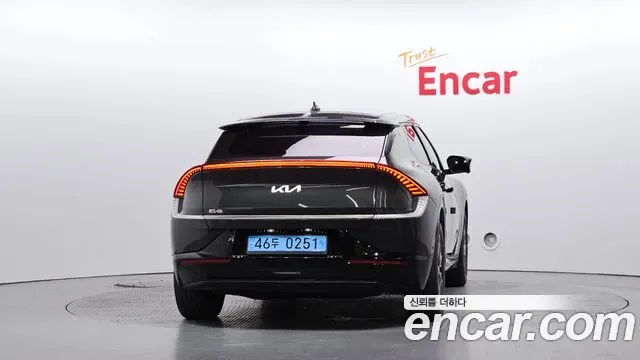 Kia Ev6, 2022 — фото 4