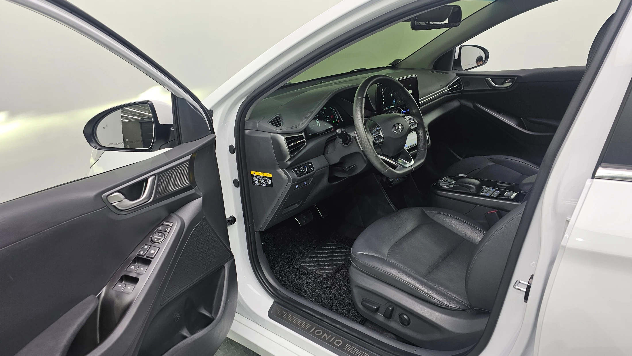 Hyundai Ioniq Ionic Electric, 2020 — фото 10