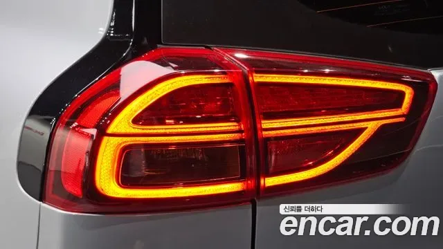 Kia Niro Plus, 2022 — фото 24