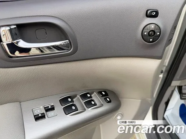 Kia Canival Carnival R, 2012 — фото 19