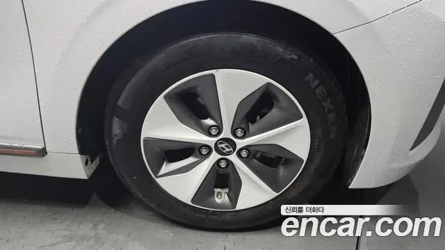 Hyundai Ioniq Ionic Electric, 2016 — фото 21