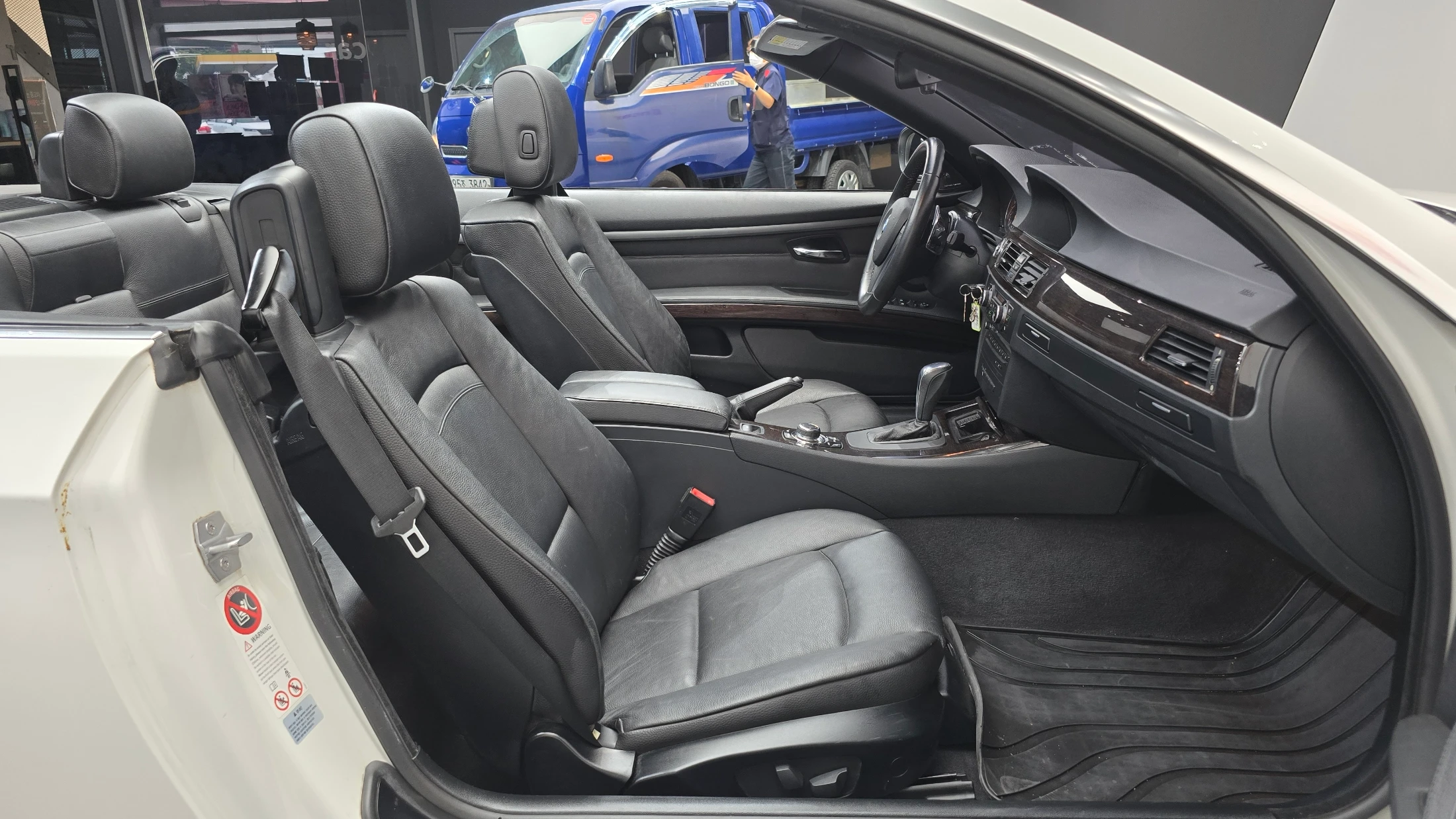 BMW 3-Series E90, 2013 — фото 11