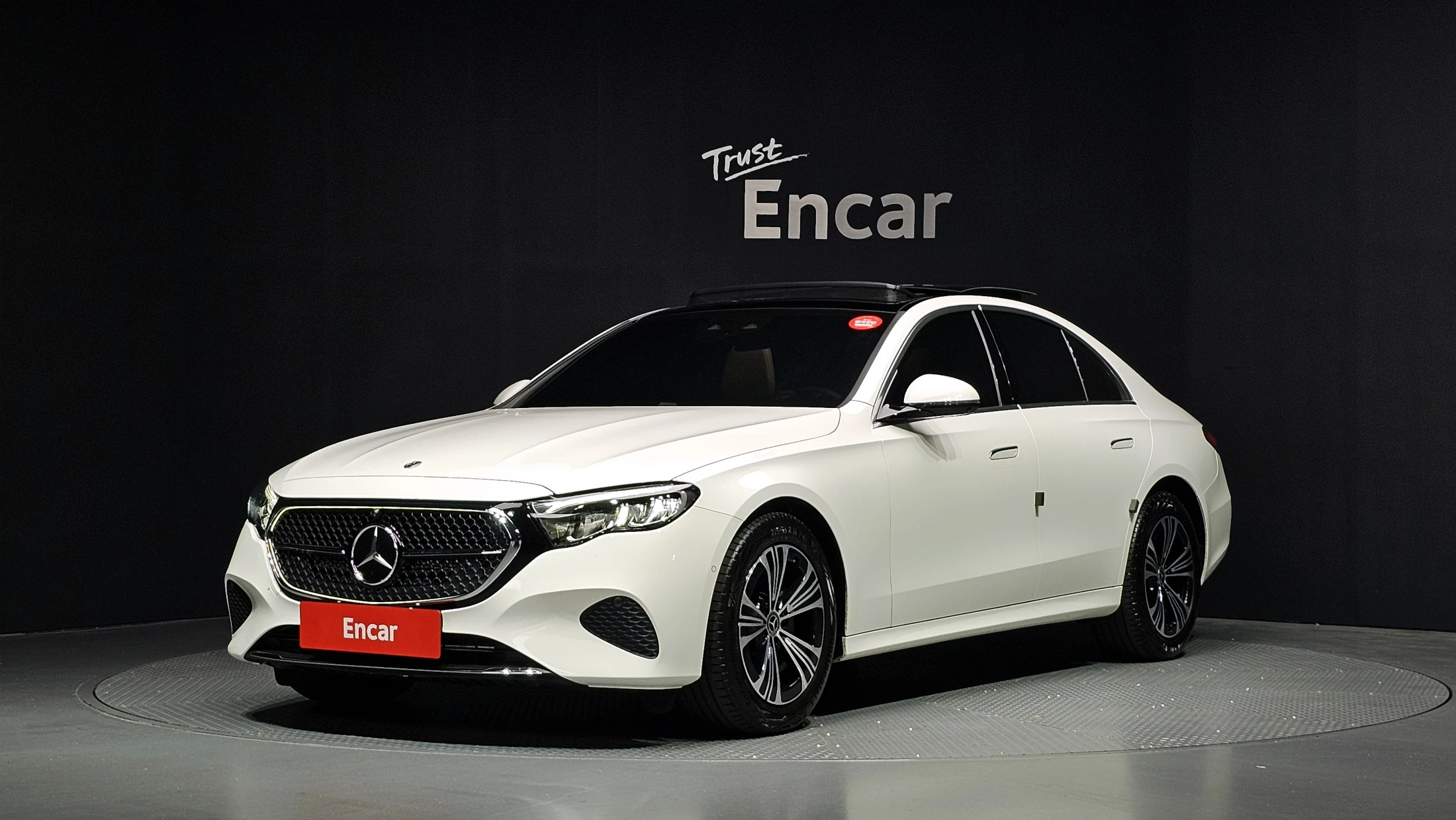 Mercedes-Benz E-Class W214