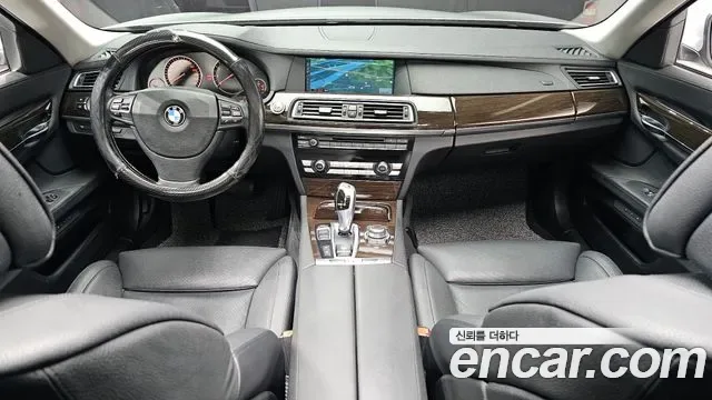 BMW 7-Series F01, 2010 — фото 7