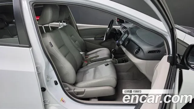 Honda Insight, 2011 — фото 11