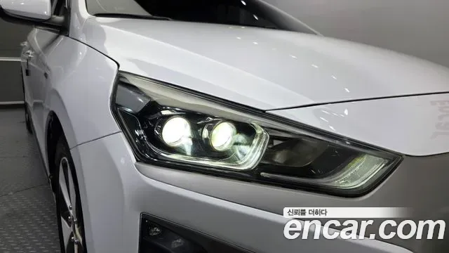 Hyundai Ioniq Ionic Electric, 2017 — фото 22