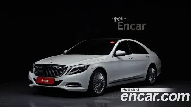 Mercedes-Benz S-Class W222